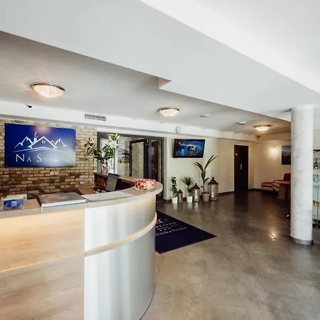 מלון Na Skarpie שצ'קלארסקה פוראובה